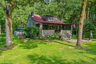 231 Rombout Rd, Pleasant Valley, NY 12569 - Photo 2