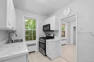 100 Pinewood Rd, Hartsdale, NY 10530 - Photo 10