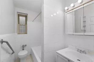 100 Pinewood Rd, Hartsdale, NY 10530 - Photo 14