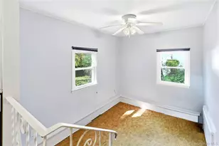 10 Shirley Ln, West Babylon, NY 11704 - Photo 14