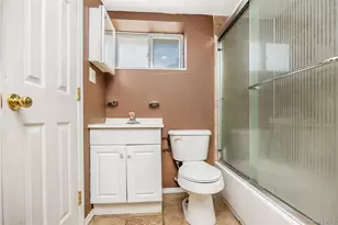 2401 Wave Ave, Medford, NY 11763 - Photo 16