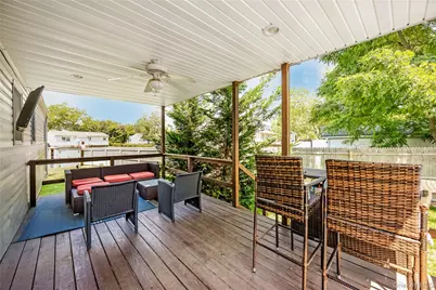2401 Wave Avenue, Medford, NY 11763 - Photo 20