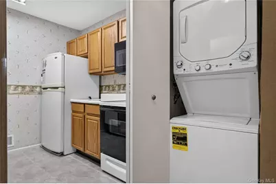 54 School Street #104, Westbury, NY 11590 - Photo 6