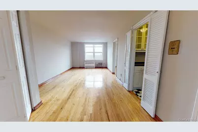 66-15 Thornton Place #6E, Rego Park, NY 11374 - Photo 4