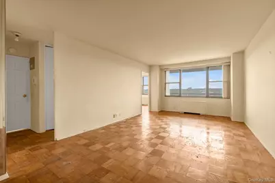 70-25 Yellowstone Boulevard #14H, Forest Hills, NY 11375 - Photo 1