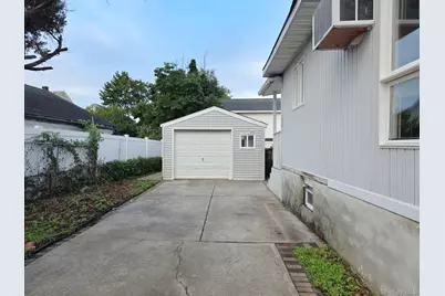 26 Gordon Place, Freeport, NY 11520 - Photo 28