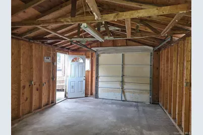 26 Gordon Place, Freeport, NY 11520 - Photo 30