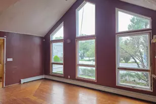26 Gordon Pl, Freeport, NY 11520 - Photo 6