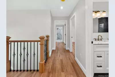 5 Elm Avenue, Floral Park, NY 11001 - Photo 30