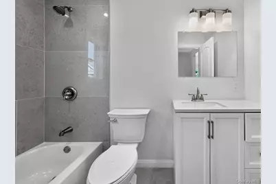 5 Elm Avenue, Floral Park, NY 11001 - Photo 12