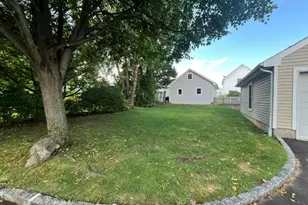 45 Avenue A, Port Washington, NY 11050 - Photo 24