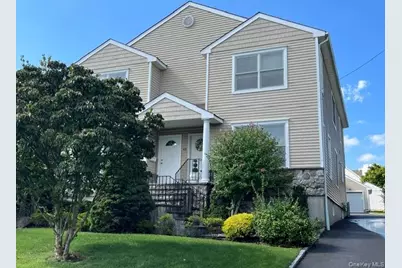 45 Avenue A #A, Port Washington, NY 11050 - Photo 2