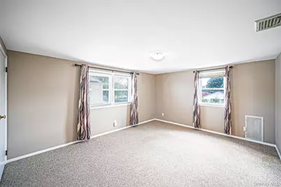 407 Argyle Road, East Meadow, NY 11554 - Photo 22