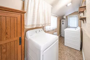407 Argyle Rd, East Meadow, NY 11554 - Photo 30