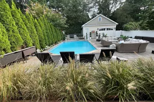 59 Meadowbrook Rd, Syosset, NY 11791 - Photo 32