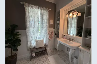 59 Meadowbrook Road, Syosset, NY 11791 - Photo 16
