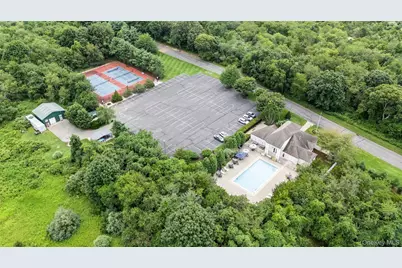 3002 Willow Pond Drive, Riverhead, NY 11901 - Photo 30