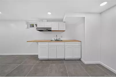 28 Roslyn Avenue, Selden, NY 11784 - Photo 26