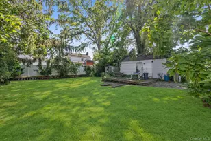 464 Stratford Rd, West Hempstead, NY 11550 - Photo 22