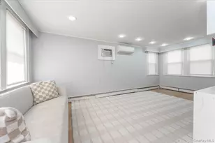 1068 Highland Pl, Woodmere, NY 11598 - Photo 4