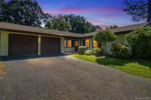 23 Wilmont Turn, Coram, NY 11727 - Photo 4