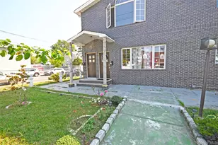 145-29 243rd St, Rosedale, NY 11422 - Photo 2