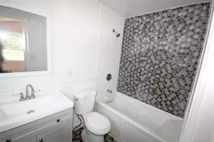 145-29 243rd St, Rosedale, NY 11422 - Photo 18