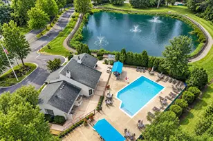 40 Bristol Dr, Manhasset, NY 11030 - Photo 36