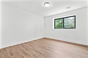 230 Trenchard St, Yonkers, NY 10704 - Photo 30