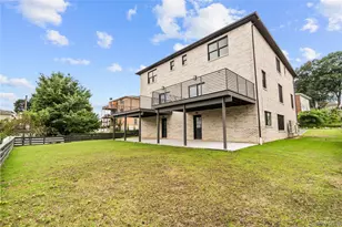 230 Trenchard St, Yonkers, NY 10704 - Photo 48