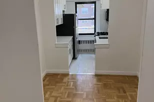 123-40 83 Ave, Kew Gardens, NY 11435 - Photo 2