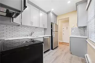 315 Woodland Hills Rd, White Plains, NY 10603 - Photo 4