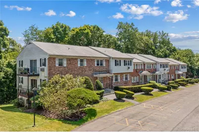 315 Woodland Hills Road, White Plains, NY 10603 - Photo 18