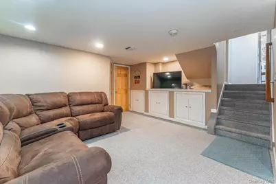 4 Brafmans Road, Inwood, NY 11096 - Photo 12