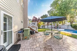 4 Brafmans Rd, Inwood, NY 11096 - Photo 18