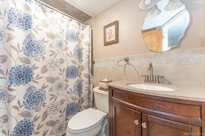 4 Brafmans Road, Inwood, NY 11096 - Photo 16