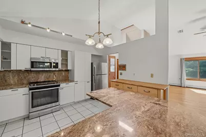 383 Rt 32, Woodbury, NY 10917 - Photo 18