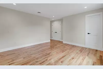 25 Sunnybrook Drive E #1, Oceanside, NY 11572 - Photo 12