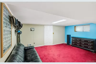 27 Delaware Avenue, Jericho, NY 11753 - Photo 36