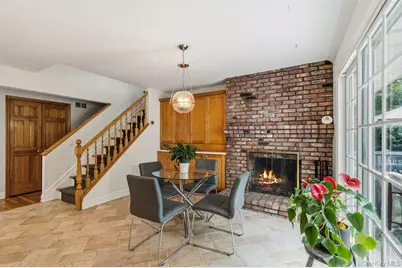 27 Delaware Avenue, Jericho, NY 11753 - Photo 16