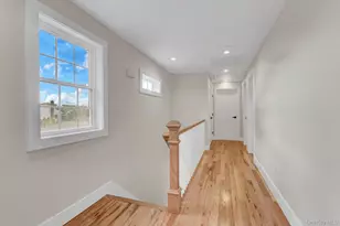 25 Sunnybrook Dr E, Oceanside, NY 11572 - Photo 8