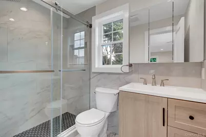 25 Sunnybrook Drive E #2, Oceanside, NY 11572 - Photo 16