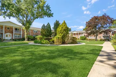 64 Fairharbor #64, Patchogue, NY 11772 - Photo 6