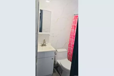 22 Pansy Avenue, Floral Park, NY 11001 - Photo 4