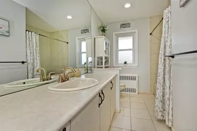 4039 Hahn Avenue, Bethpage, NY 11714 - Photo 20