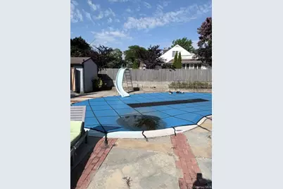 164 E Rockaway Road, Hewlett, NY 11557 - Photo 2