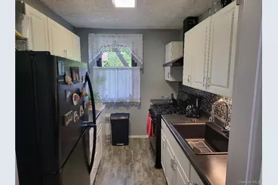 87-40 Francis Lewis #A65, Queens Village, NY 11427 - Photo 4