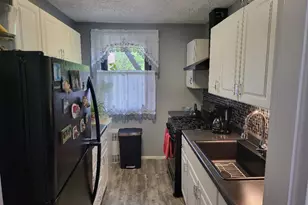 87-40 Francis Lewis, Queens Village, NY 11427 - Photo 4