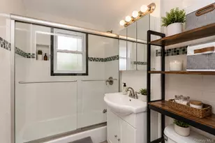 40-38 194th St, Flushing, NY 11358 - Photo 10