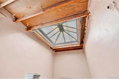 759 E 221st Street, Bronx, NY 10467 - Photo 36